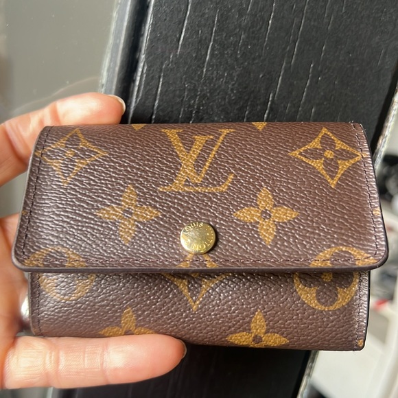 COPY - Unisex LV Key Holder Wallet Monogram - Picture 12 of 13